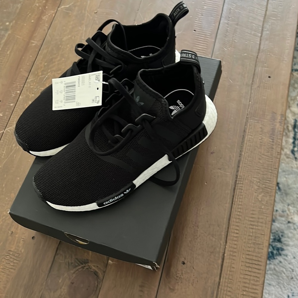 Black kid shoe